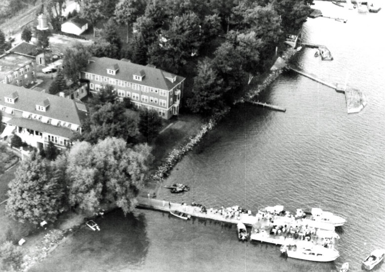 Topinabee Hotel Topinabee Hotel