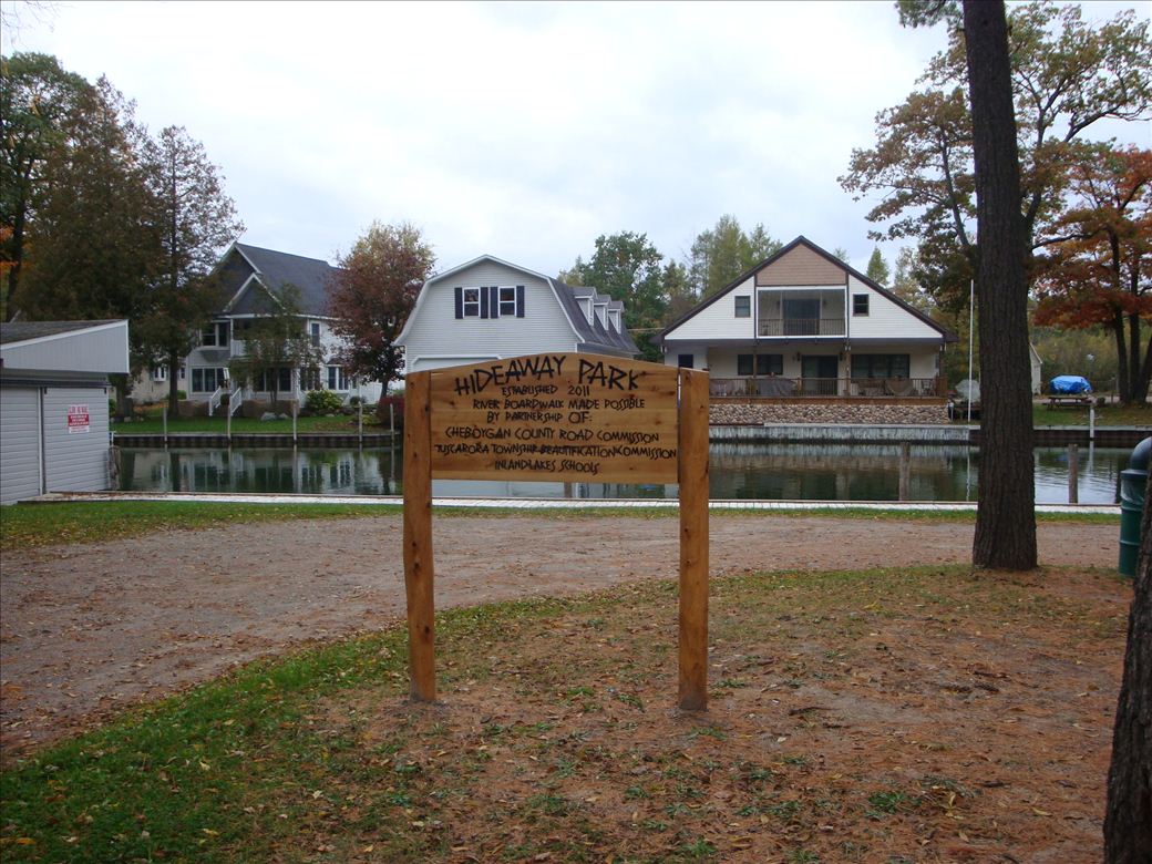 hideaway_park_1.jpg hideaway_park_1.jpg