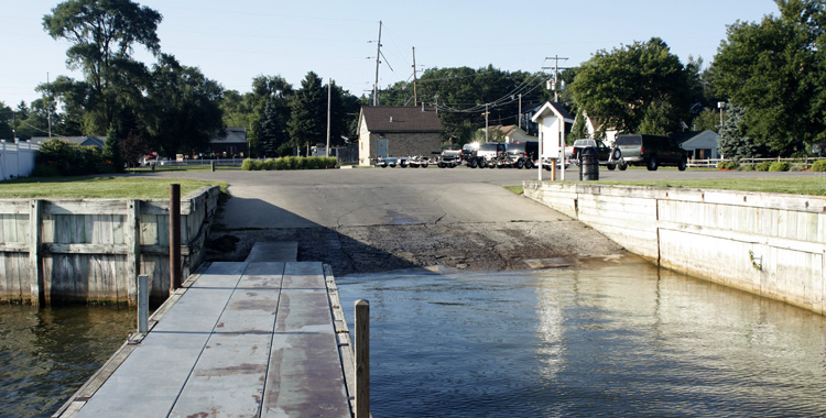 lake_street_boat_launch.jpg lake_street_boat_launch.jpg