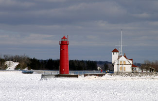 muskegon_lighthouse.jpg muskegon_lighthouse.jpg