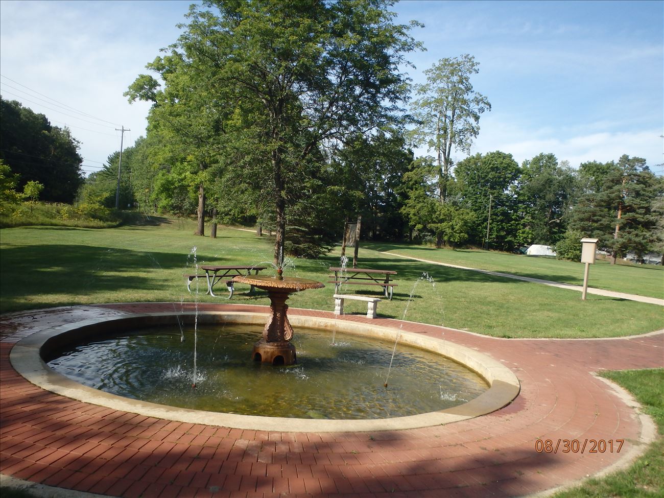 Fountains in Flowing Wells Park Fountains in Flowing Wells Park