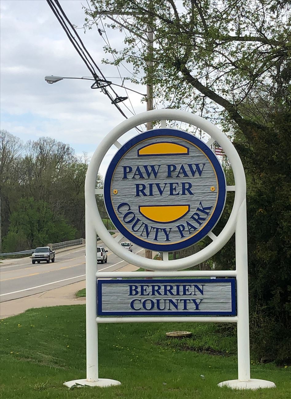 paw_paw_river_county_park_entrance.jpg paw_paw_river_county_park_entrance.jpg