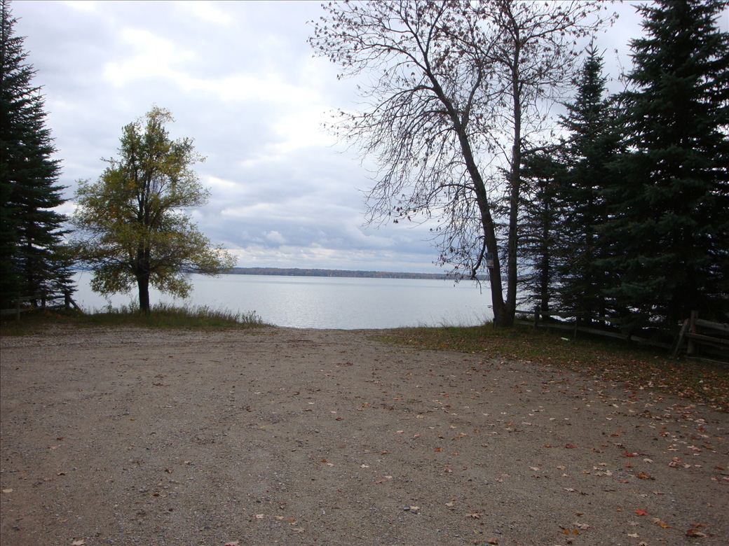 roberts_road_end_1.jpg roberts_road_end_1.jpg