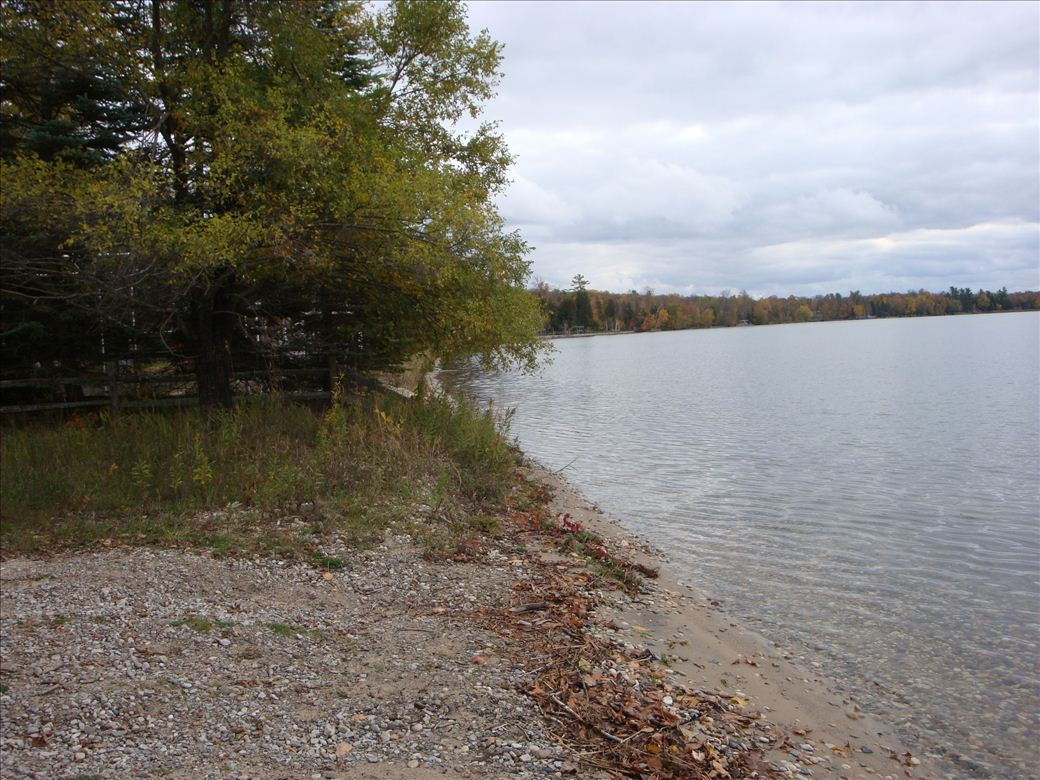 roberts_road_end_3.jpg roberts_road_end_3.jpg